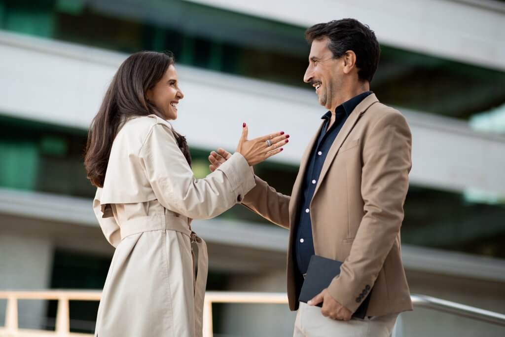 Tranzacții de statut – Jocul nevăzut al validării